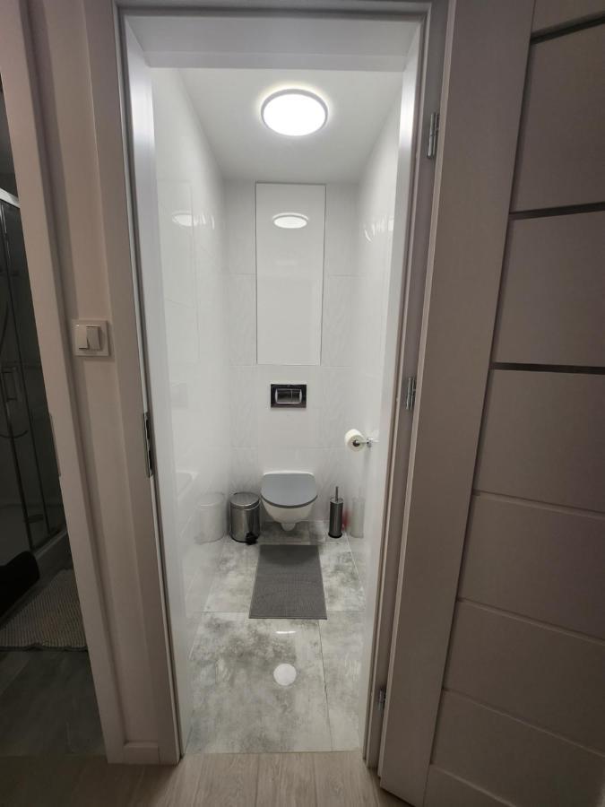 Moon Apartment Вроцлав Екстериор снимка